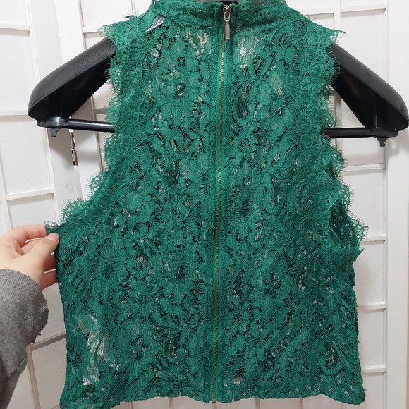 Zara Trafaluc Lace Croptop - Picture 2 of 6